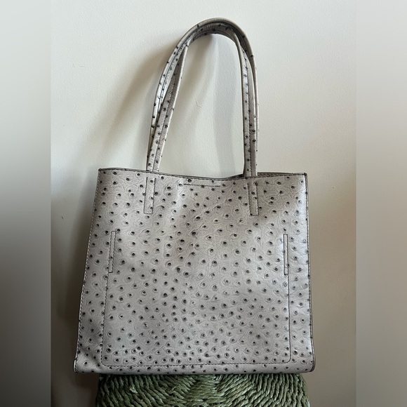 Banana Republic Cow-Leather Expandable Tote Bag - Picture 3 of 16